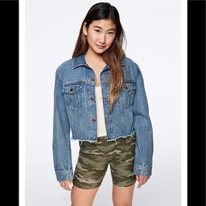 VS Secret PINK Cropped Denim Jacket NWT